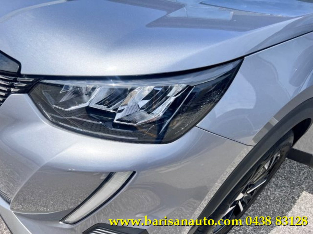 Peugeot 2008 PureTech 100 S&S Allure (14)
