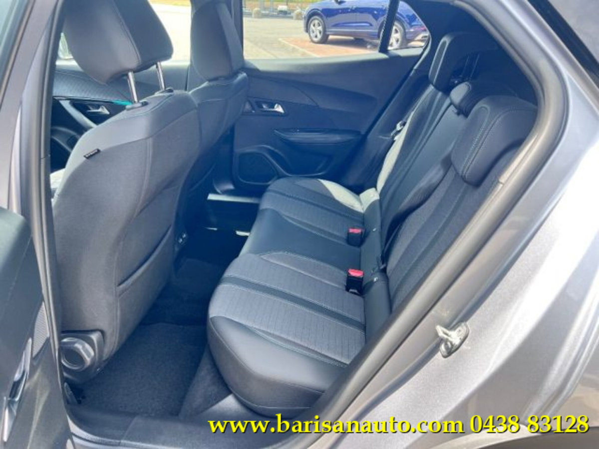 Peugeot 2008 PureTech 100 S&S Allure (6)