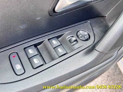Peugeot 2008 PureTech 100 S&S Allure (9)