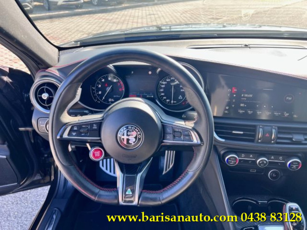 Alfa Romeo Giulia 2.9 T V6 AT8 Quadrifoglio (9)