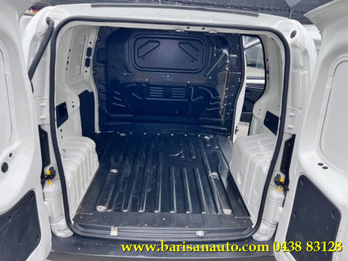 Fiat Fiorino Furgone cargo 1.3 mjt 95cv SX (7)
