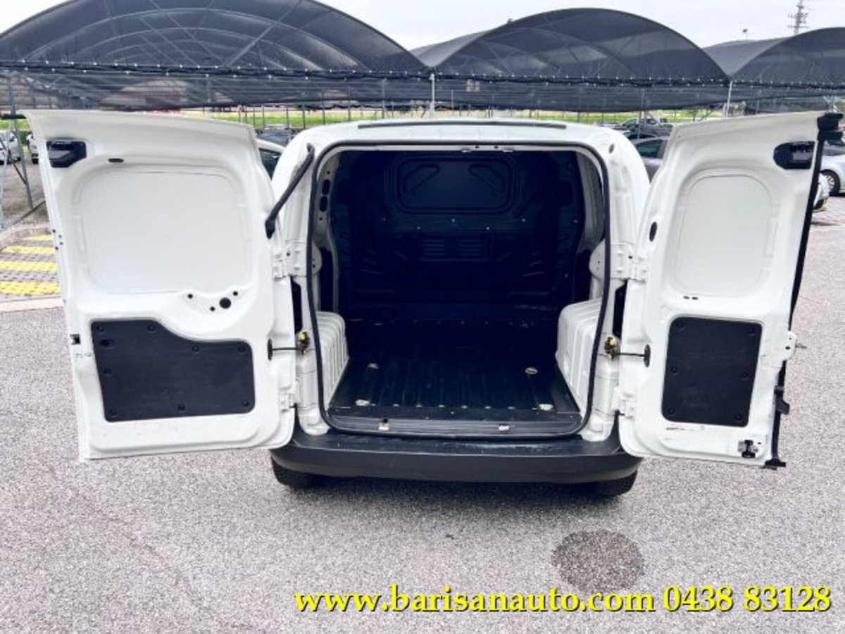 Fiat Fiorino Furgone cargo 1.3 mjt 95cv SX (9)
