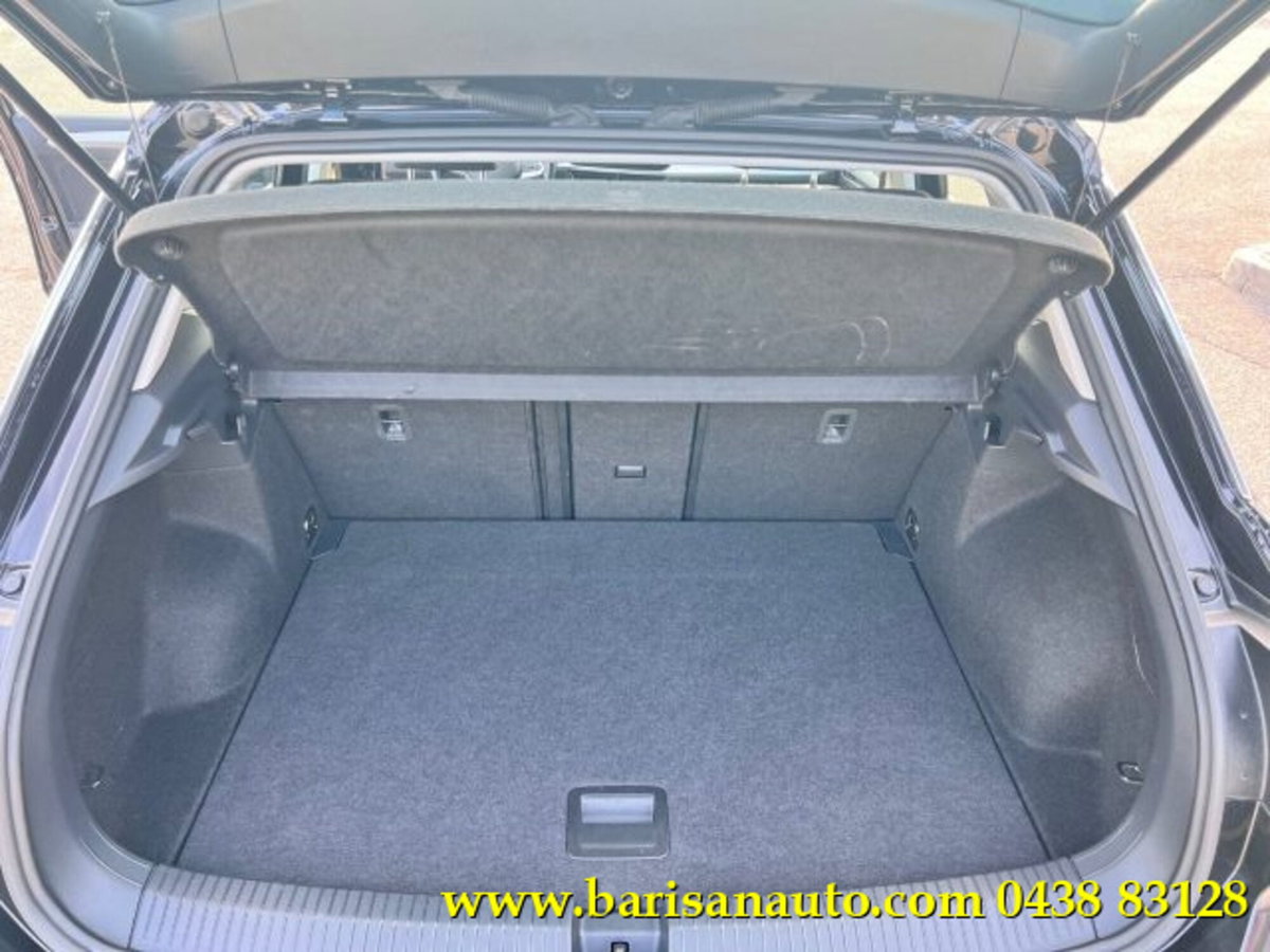 Volkswagen T-Roc 2.0 tdi Life 115cv (9)