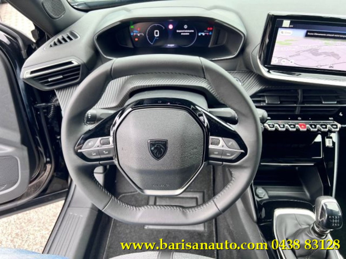 Peugeot 2008 PureTech 100 S&S Allure (11)