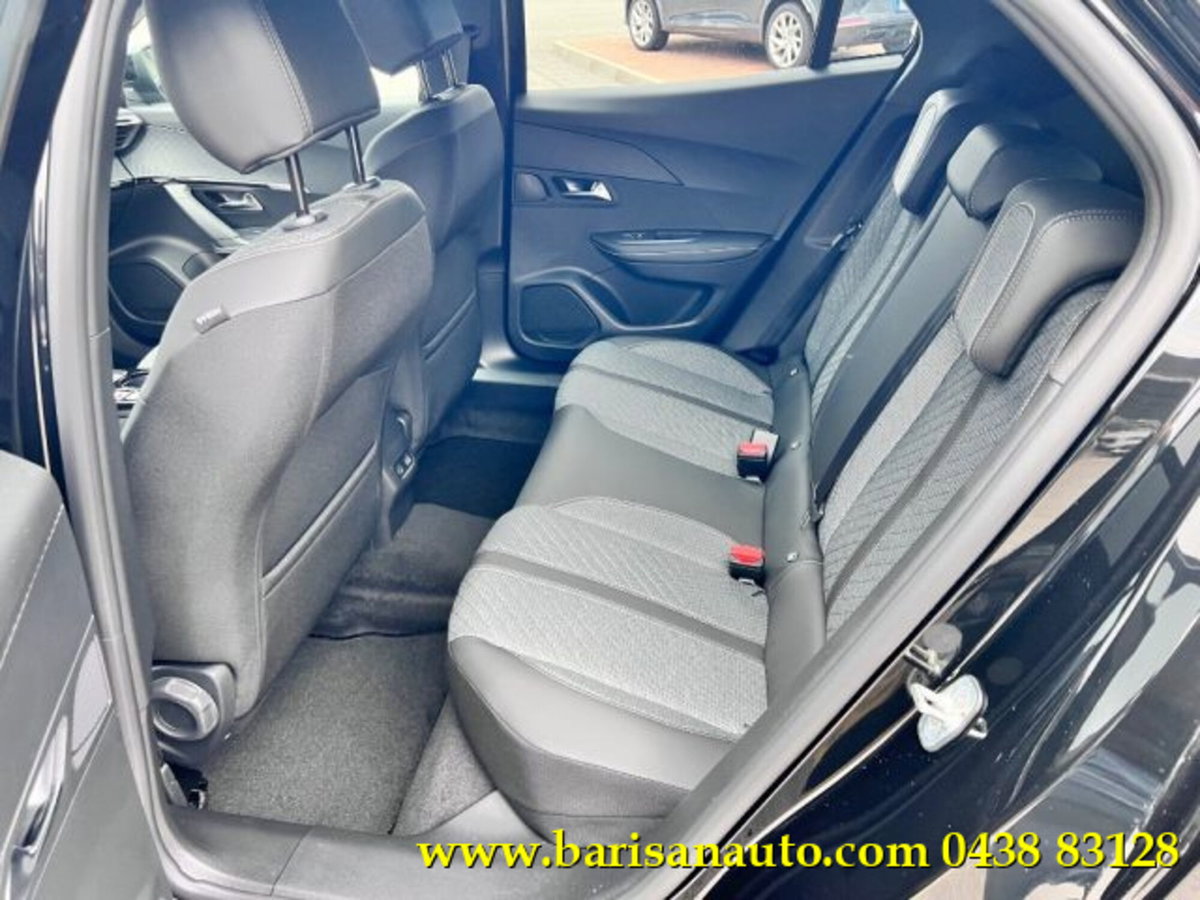 Peugeot 2008 PureTech 100 S&S Allure (6)
