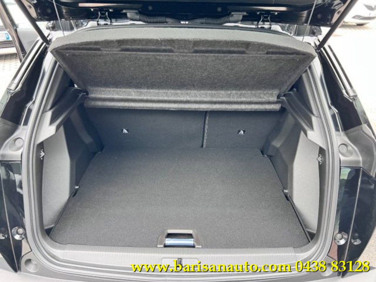 Peugeot 2008 PureTech 100 S&S Allure (8)