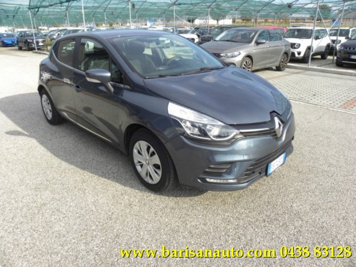 Renault Clio TCe 12V 90 CV GPL 5 porte Moschino Zen (2)