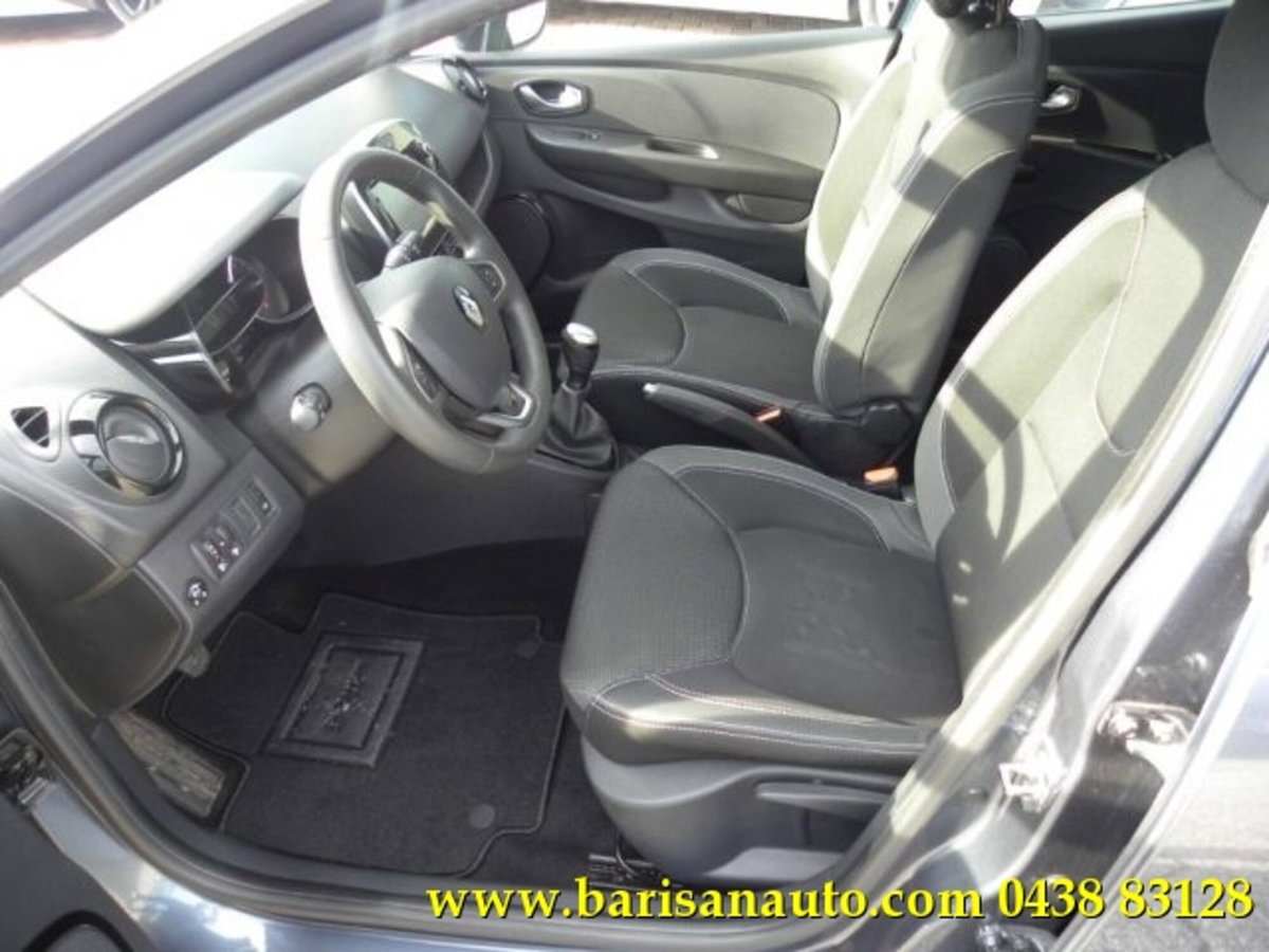 Renault Clio TCe 12V 90 CV GPL 5 porte Moschino Zen (5)