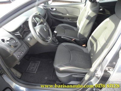 Renault Clio TCe 12V 90 CV GPL 5 porte Moschino Zen (5)