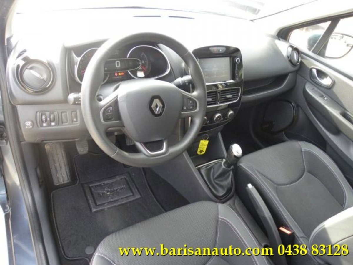 Renault Clio TCe 12V 90 CV GPL 5 porte Moschino Zen (9)