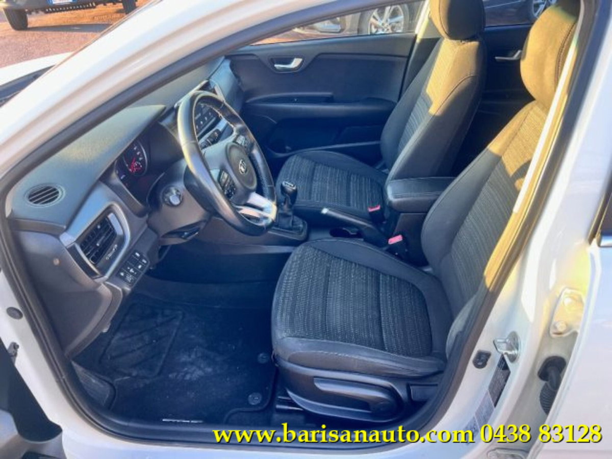 Kia Stonic 1.6 CRDi 110 CV Style (5)