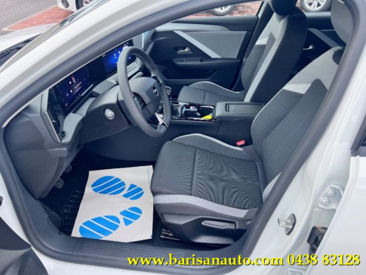 Opel Astra 1.2 Turbo 110 CV Elegance (5)