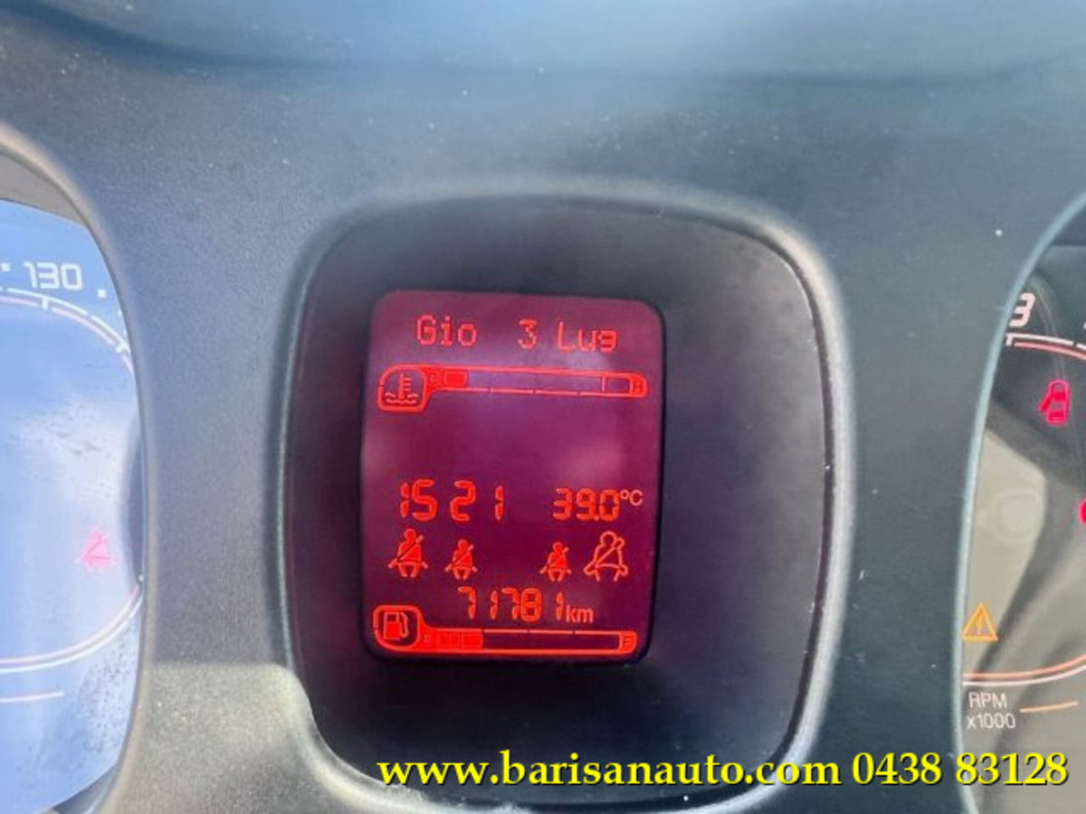 Fiat Panda 1.3 MJT 95 CV S&S 4x4 (11)