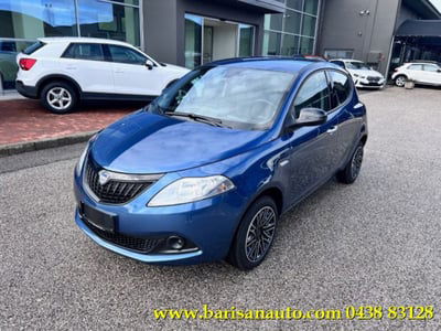 Lancia Ypsilon 1.0 FireFly 5 porte S&S Hybrid Silver Plus nuova