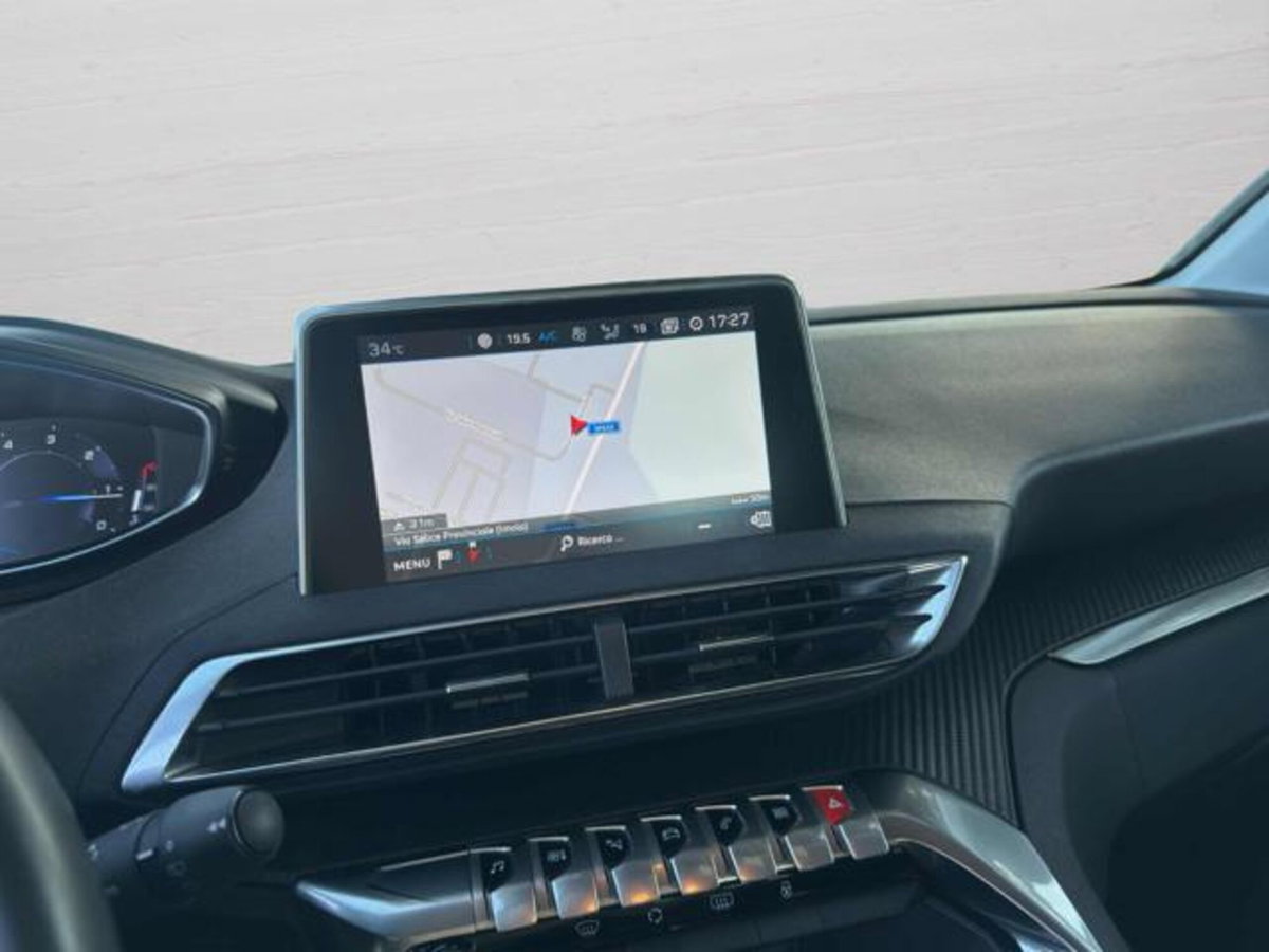 Peugeot 3008 BlueHDi 130 S&S Business (11)