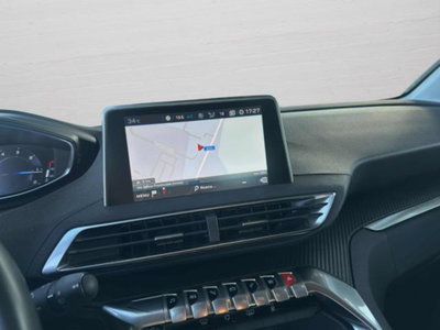 Peugeot 3008 BlueHDi 130 S&S Business (11)