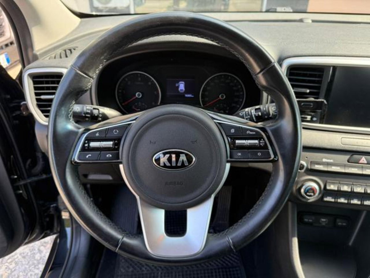 Kia Sportage 1.6 CRDI 136 CV 2WD Mild Hybrid Black Edition (16)