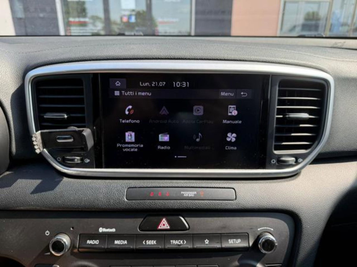 Kia Sportage 1.6 CRDI 136 CV 2WD Mild Hybrid Black Edition (20)