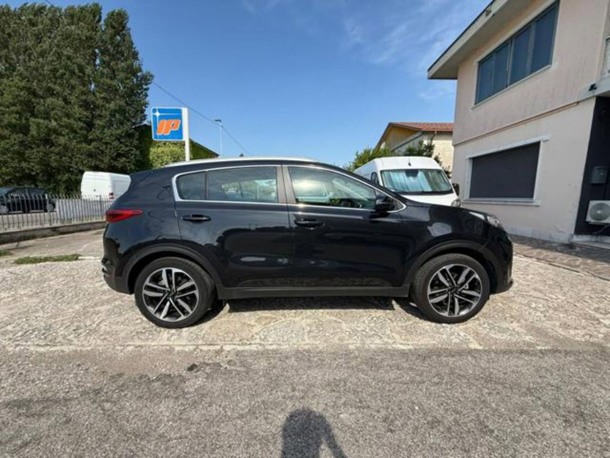 Kia Sportage 1.6 CRDI 136 CV 2WD Mild Hybrid Black Edition (6)