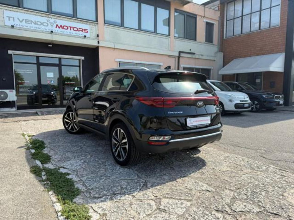 Kia Sportage 1.6 CRDI 136 CV 2WD Mild Hybrid Black Edition (8)