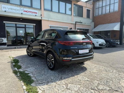 Kia Sportage 1.6 CRDI 136 CV 2WD Mild Hybrid Black Edition (8)