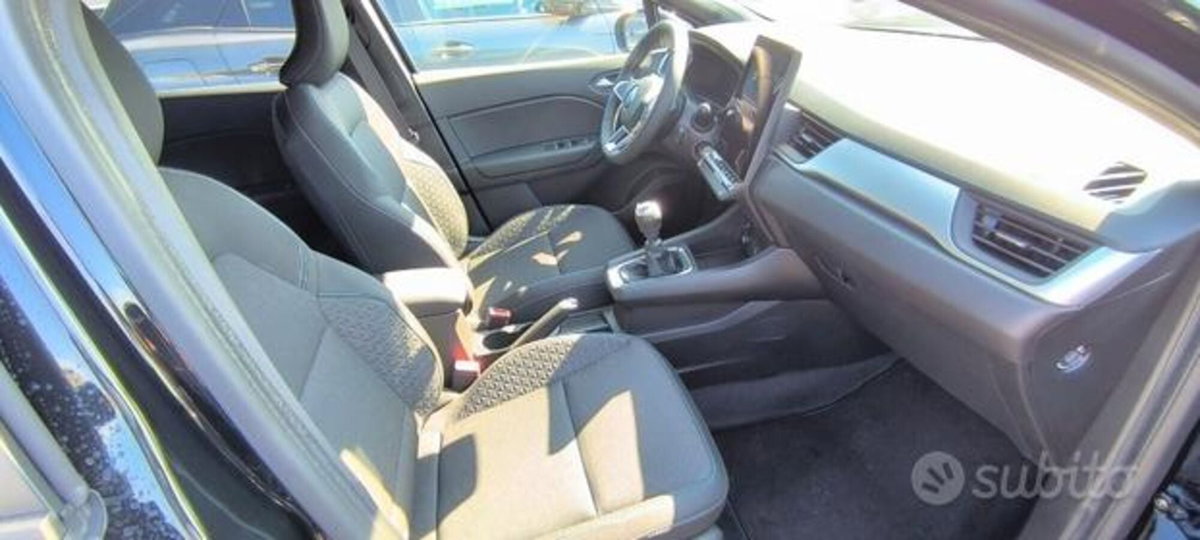 Renault Captur 1.0 tce Evolution 90cv (9)