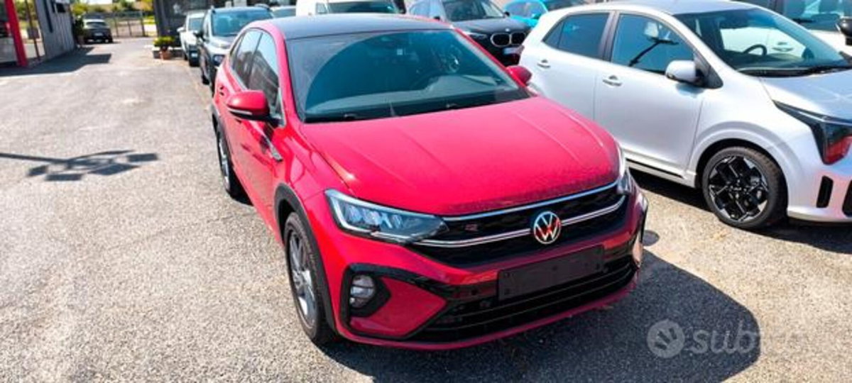 Volkswagen Taigo 1.0 TSI 110 CV DSG R-Line (2)