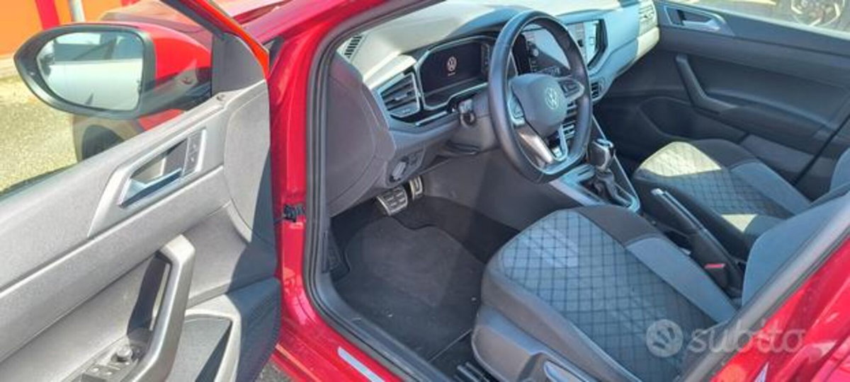 Volkswagen Taigo 1.0 TSI 110 CV DSG R-Line (7)