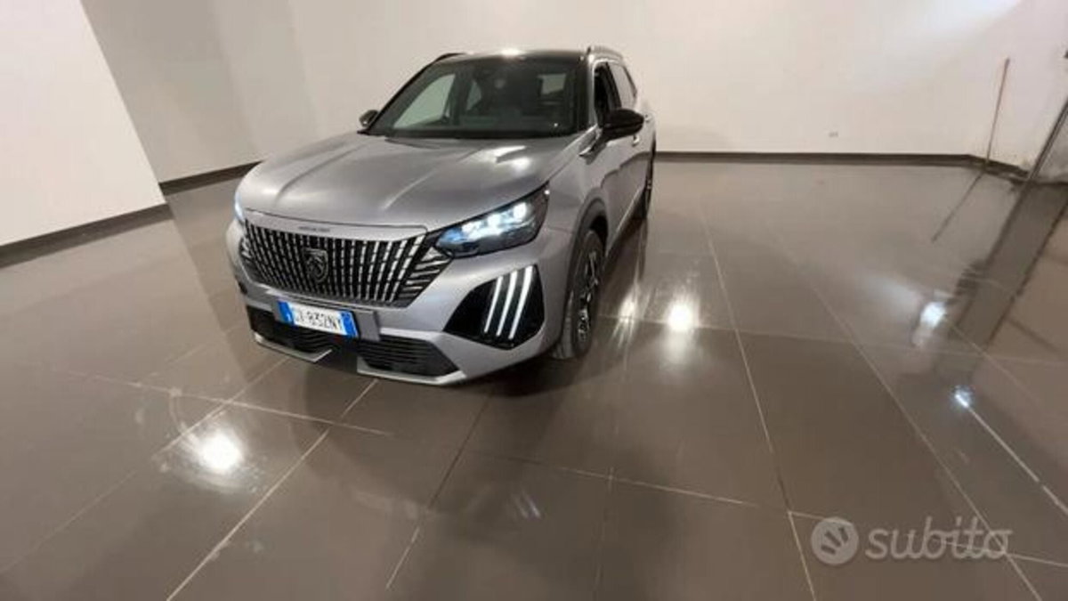 Peugeot 2008 1.2 puretech GT s&s 130cv eat8 (2)