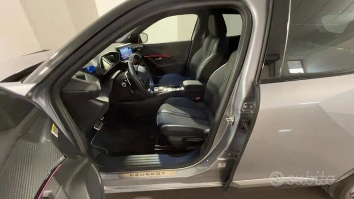 Peugeot 2008 1.2 puretech GT s&s 130cv eat8 (7)
