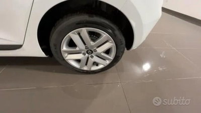 Renault Clio TCe 100 CV GPL 5 porte Zen (5)