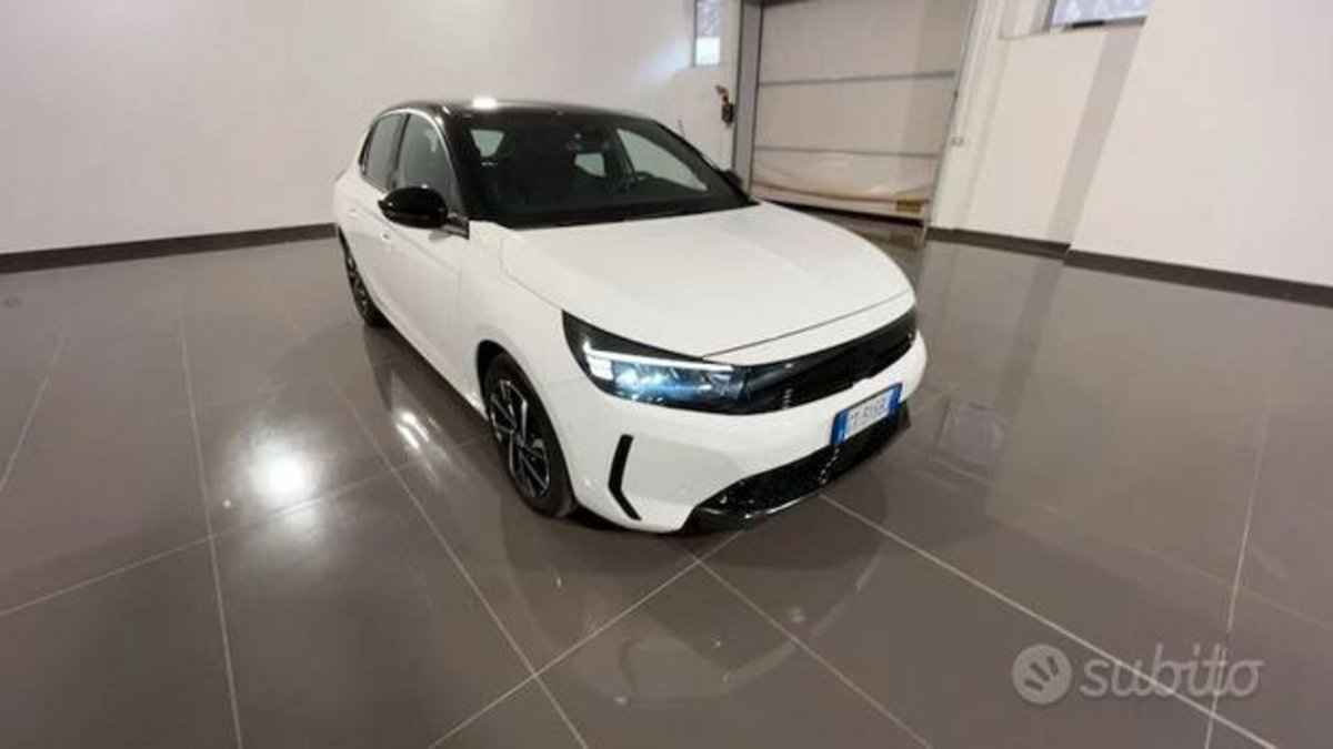 Opel Corsa 1.2 (2)