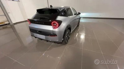Lancia Ypsilon 1.2 mhev Edizione Limitata Cassina e-dct (2)