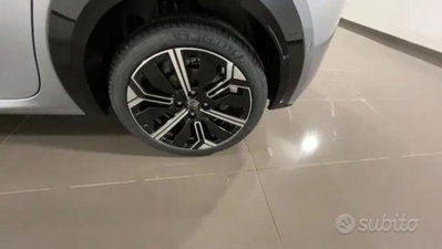 Lancia Ypsilon 1.2 mhev Edizione Limitata Cassina e-dct (5)