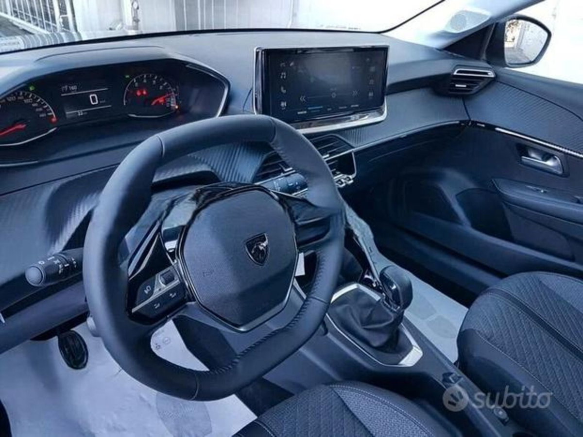 Peugeot 208 PureTech 75 Stop&Start 5 porte Allure (3)