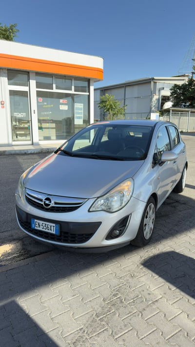 Opel Corsa 1.2 5 porte Edition usata