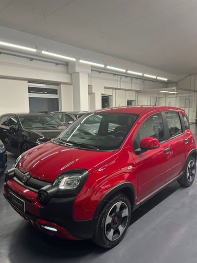 Fiat Panda 1.0 FireFly S&S Hybrid City Cross usata