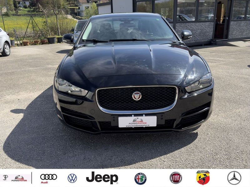 Jaguar XE 2.0 D 180 CV Portfolio