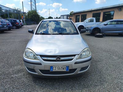 Opel Corsa 1.2i 16V cat 3 porte Club usata