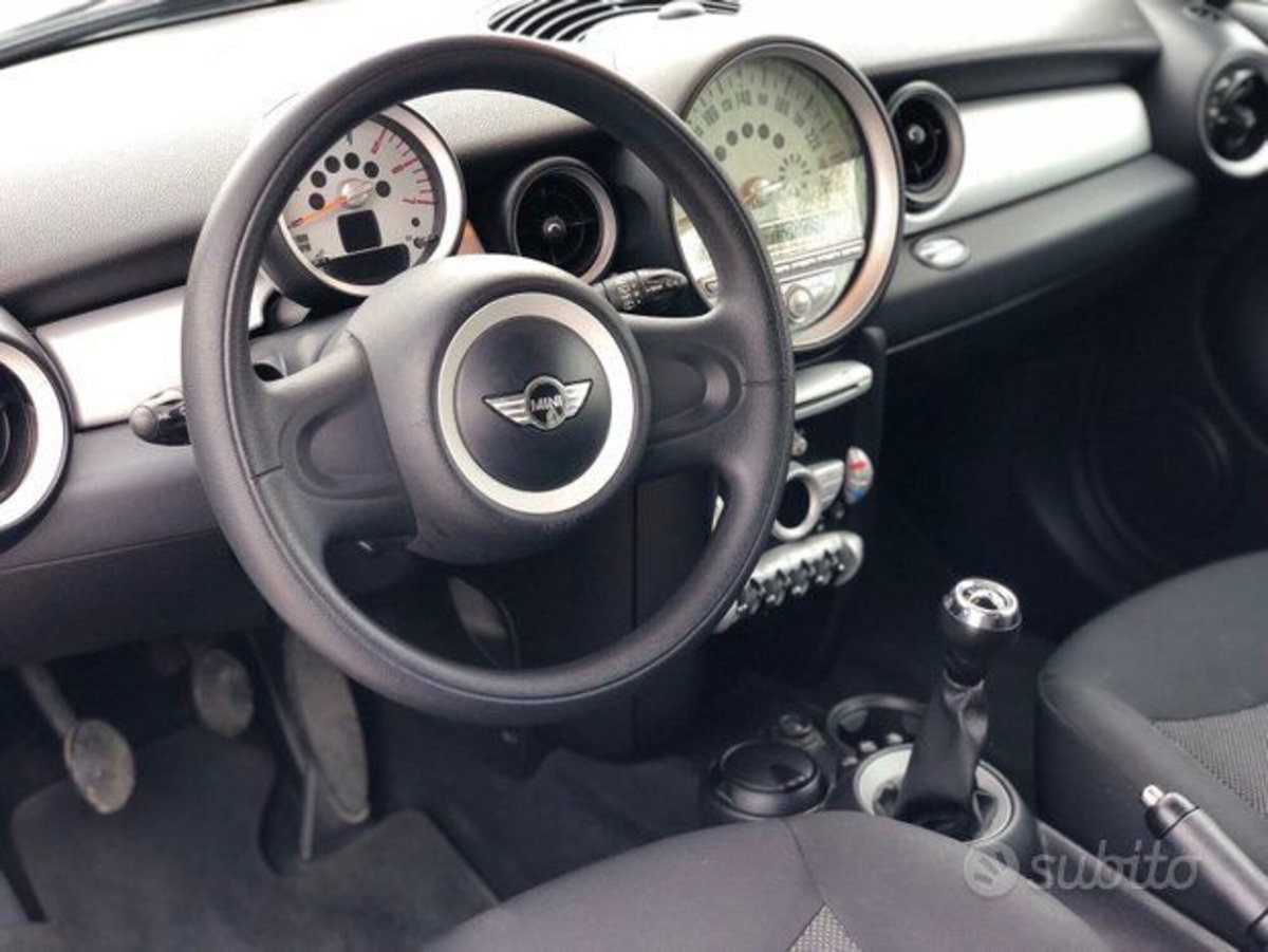 MINI Mini Clubman 1.6 16V Cooper D Clubman (11)