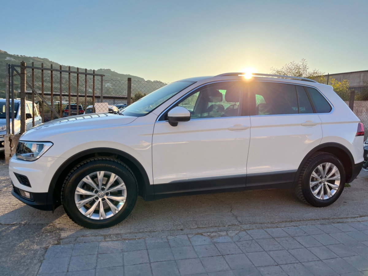 Volkswagen Tiguan 1.6 TDI SCR Business BlueMotion Technology (4)