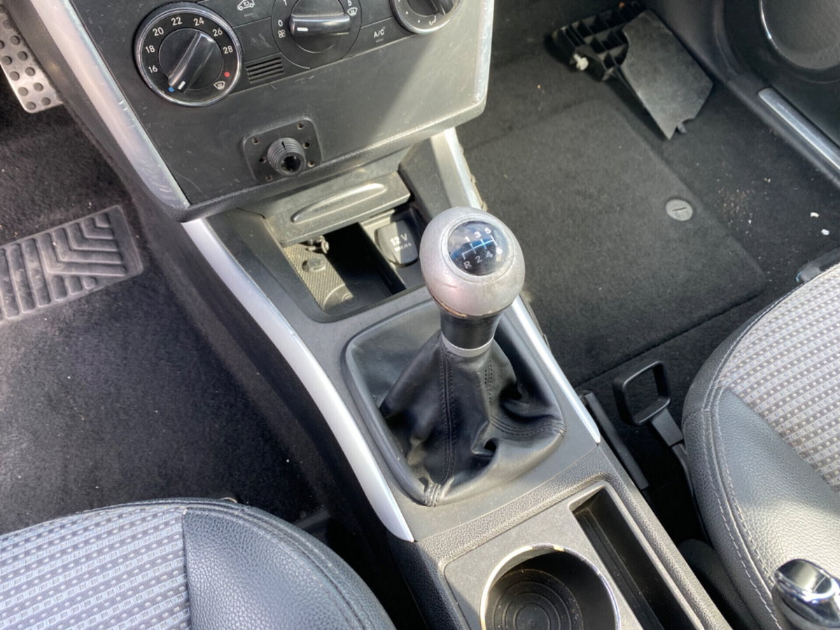 Mercedes-Benz Classe B 200 CDI Sport (14)