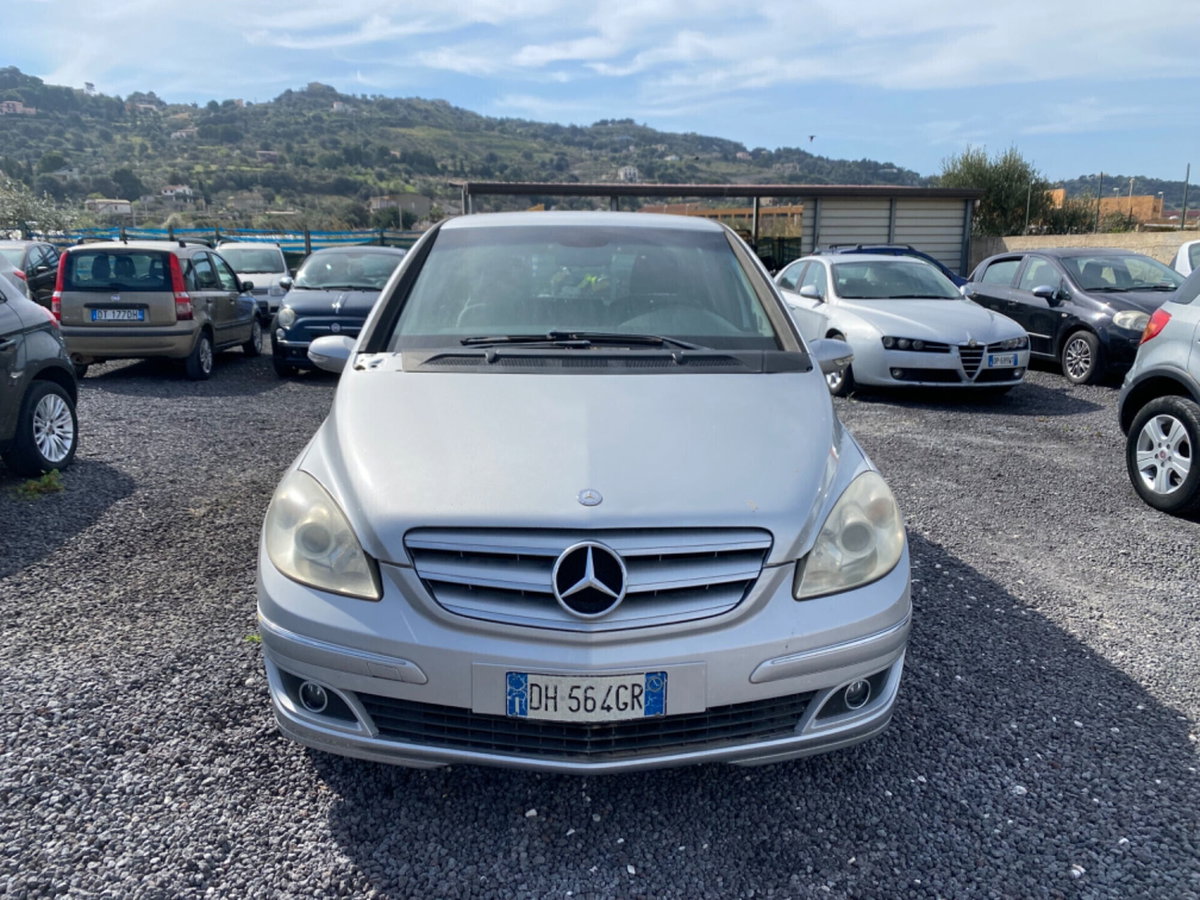 Mercedes-Benz Classe B 200 CDI Sport (2)