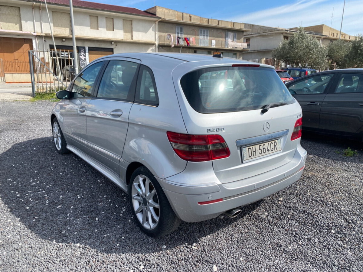 Mercedes-Benz Classe B 200 CDI Sport (7)