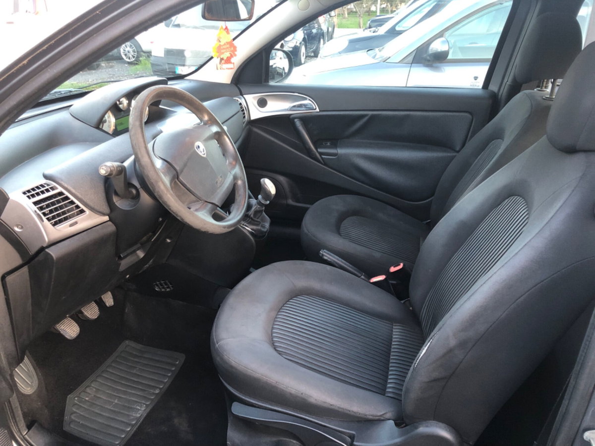 Lancia Ypsilon 1.2 Argento (7)