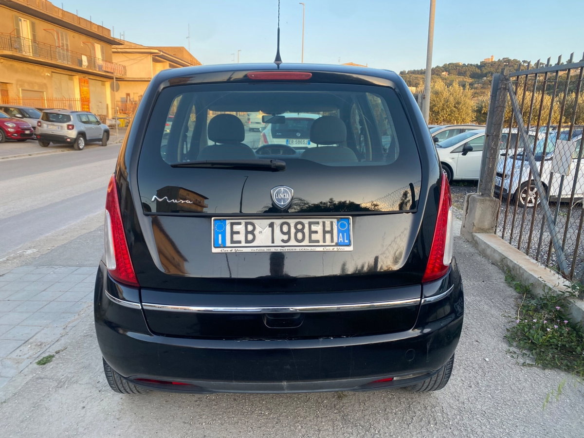 Lancia Musa 1.3 Mjt 95 CV DFN Diva (4)