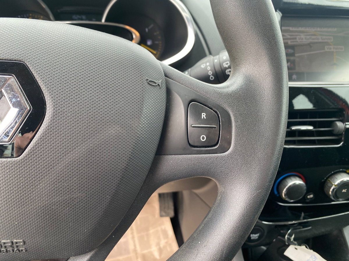 Renault Clio 1.2 75CV GPL 5 porte Live (17)