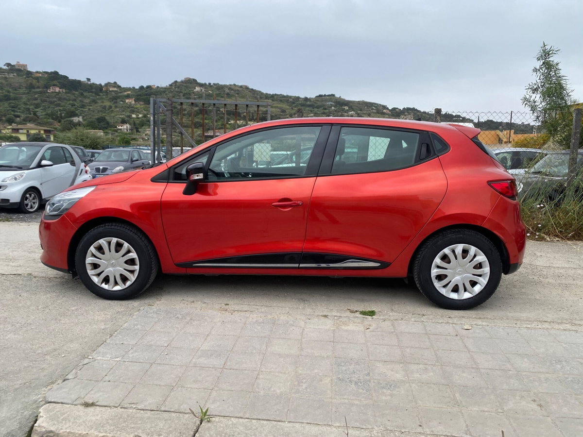 Renault Clio 1.2 75CV GPL 5 porte Live (2)