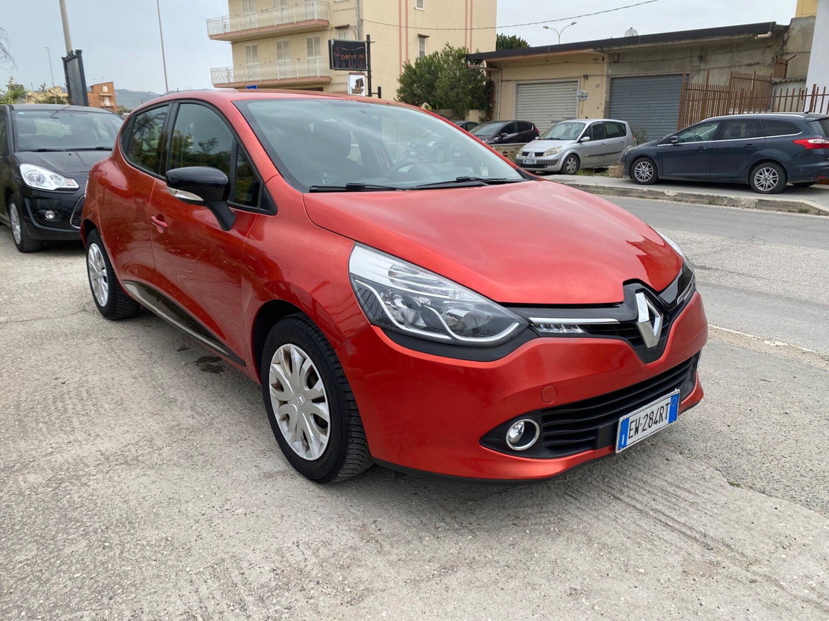 Renault Clio 1.2 75CV GPL 5 porte Live (6)