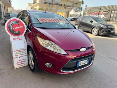 Ford Fiesta 1.4 5 porte Bz.- GPL Titanium usata
